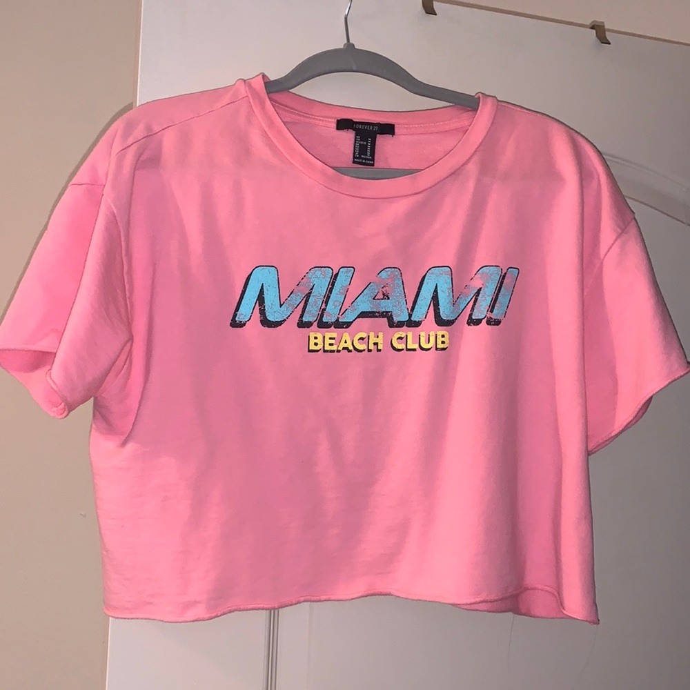 Forever 21 pink crop top